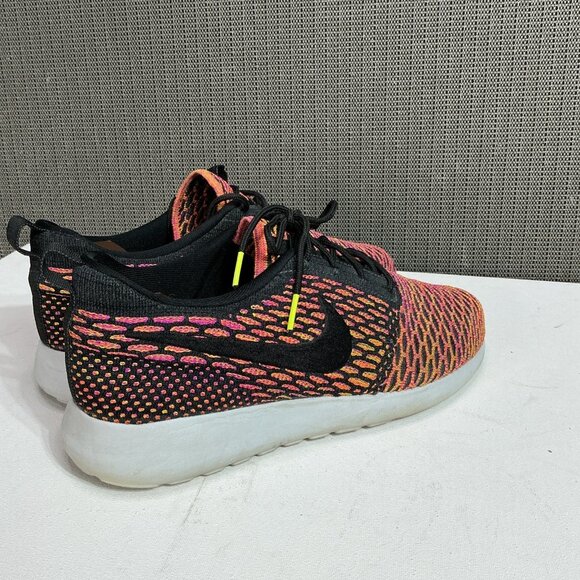 Nike Roshe One Flyknit Women - Great Condition - Size 11 - Picture 4 of 8